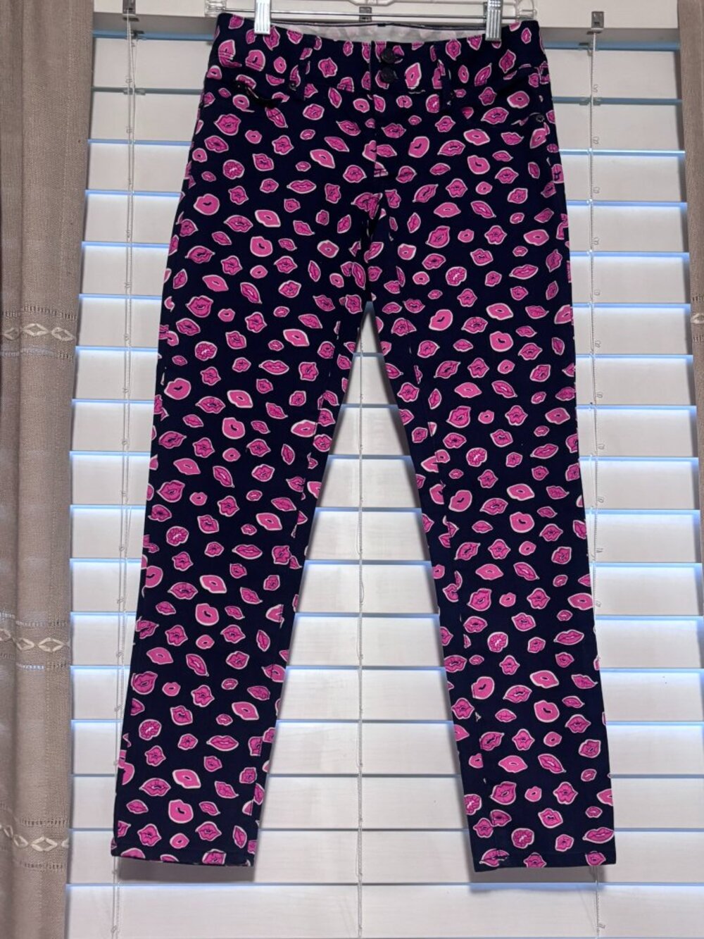 Lilly Pulitzer Worth Skinny Mini Lip Print Navy Pink Pants Size 00